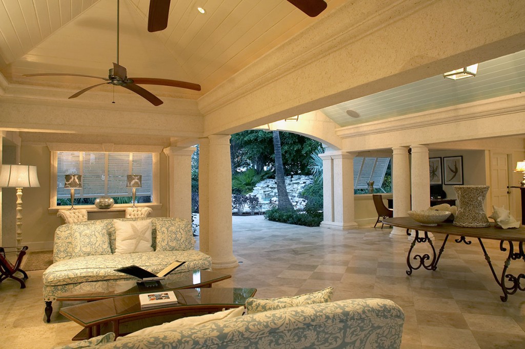 the-sands-at-grace-bay-lobby-05